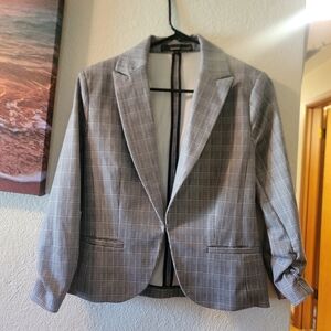 Amanda & Chelsea Classic Checkered Blazer